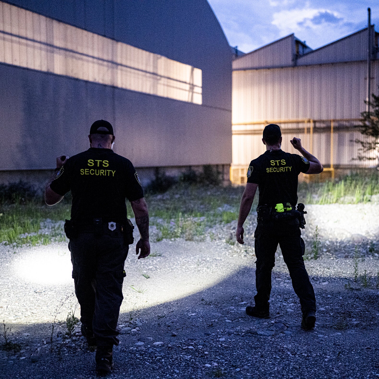 TAC7R Flashlight Tactical Outdoor Set - Image 3