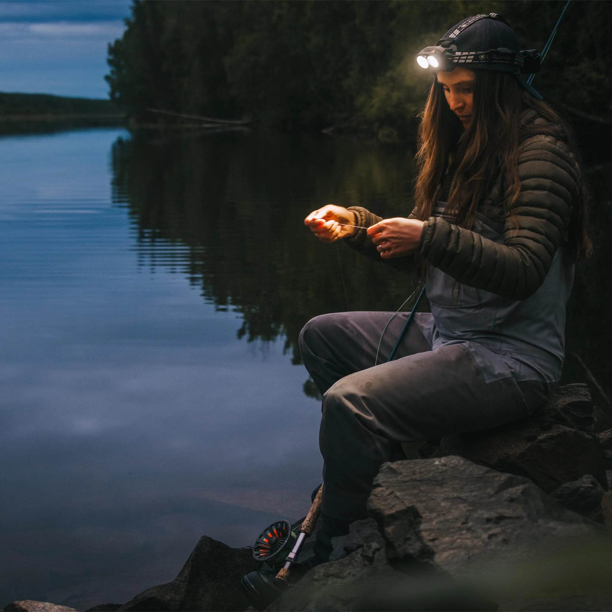 H19R Signature Headlamp and Flex10 Powerbank - Image 3