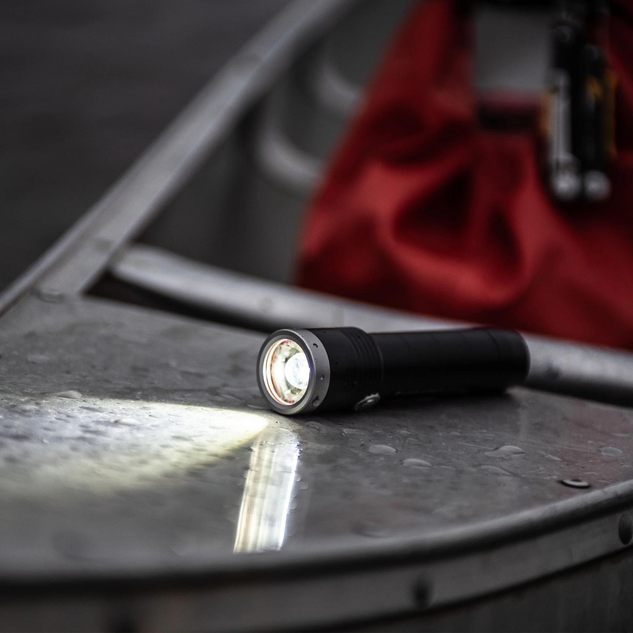 MT10 Flashlight - Image 9