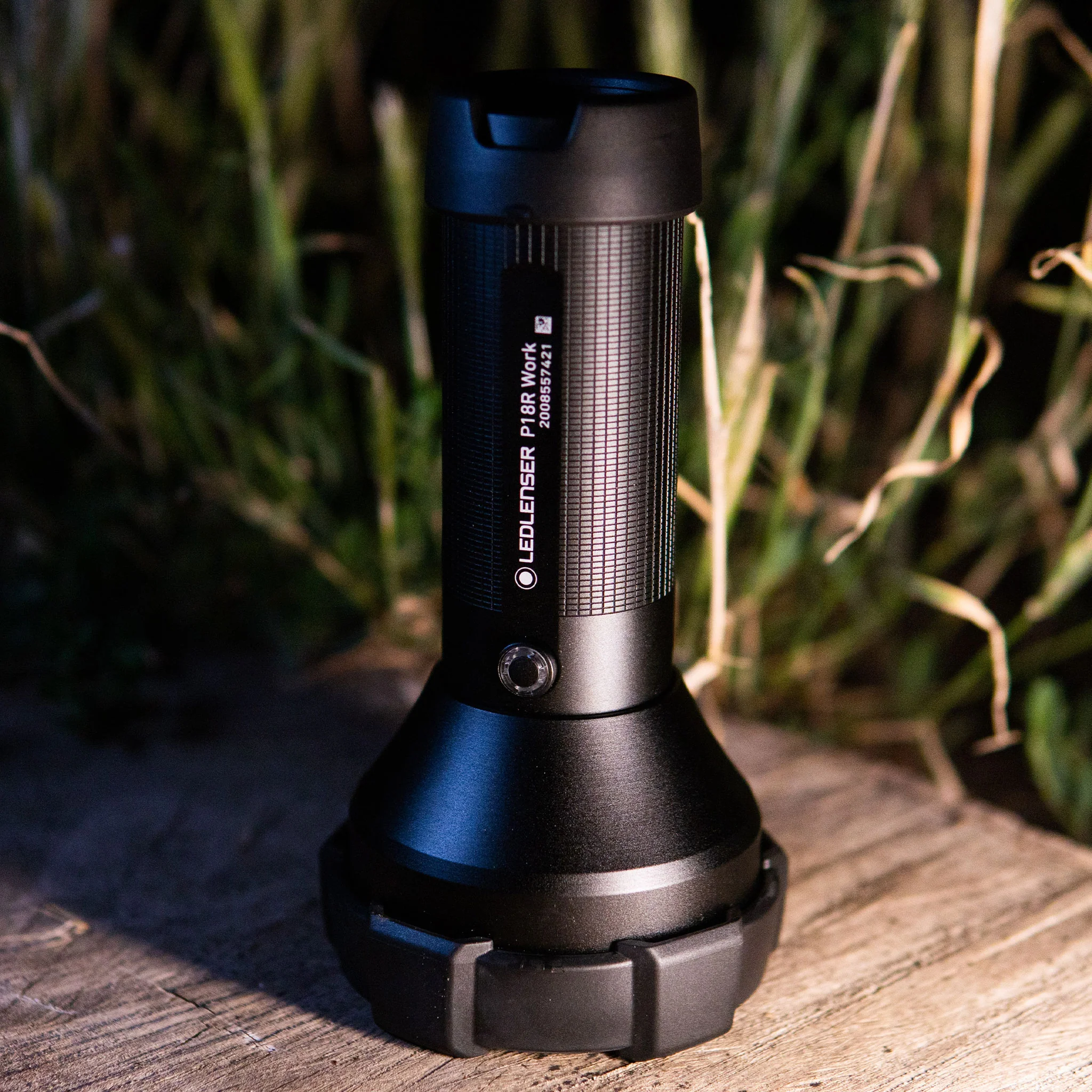 P18R Work Flashlight - Image 3