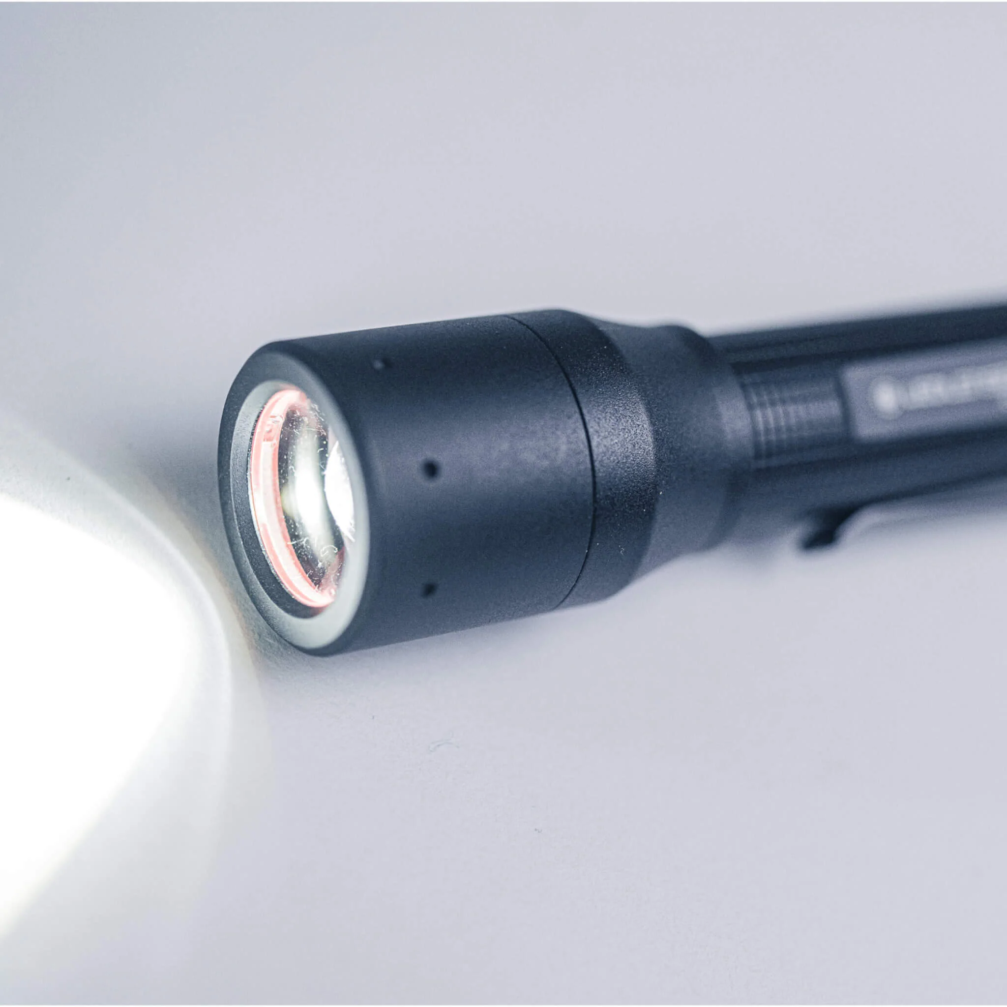 P5 Flashlight - Image 6